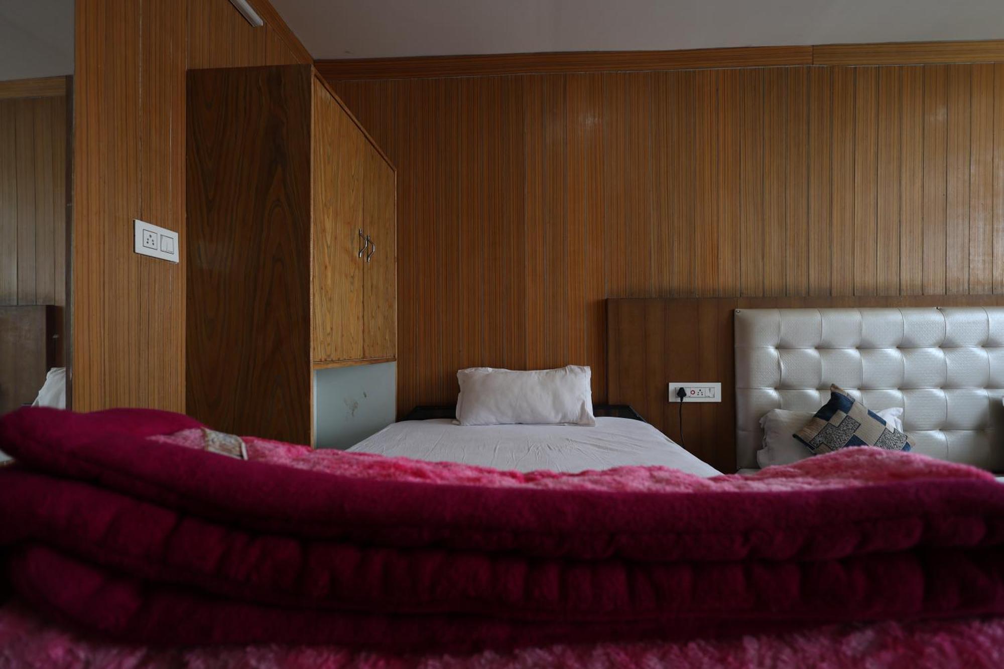Sleeping Beauty Hotel Moutain View Property Joshīmath المظهر الخارجي الصورة